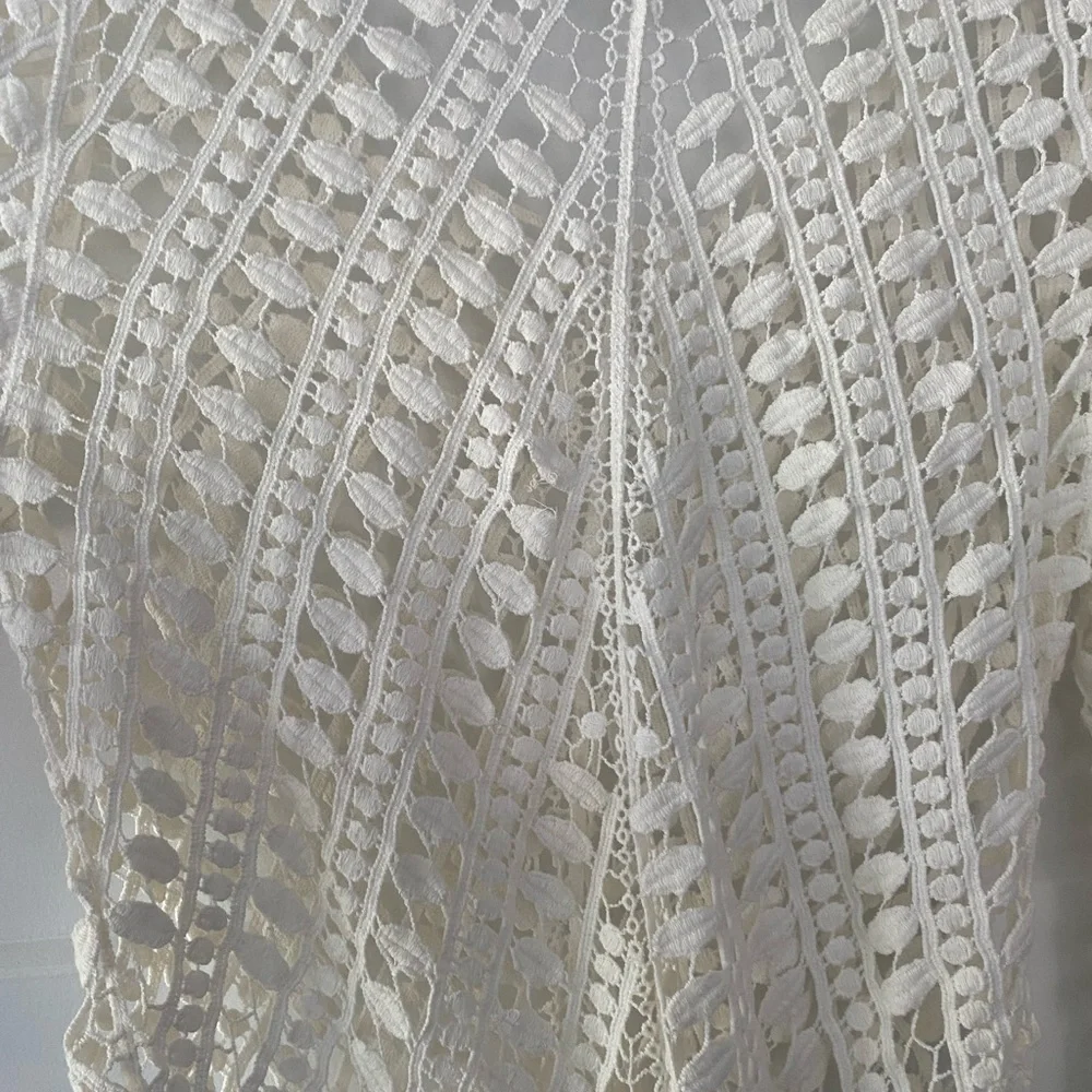 Beautiful 100% Cotton Lace Pattern Top